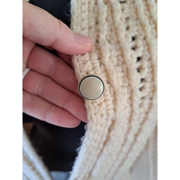 Handmade Cream Crochet Cape With Button Closure Beautiful Cottagecore RARE OS - Picture 2 of 6